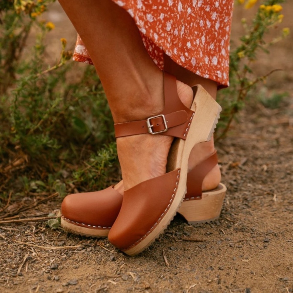 Leather brown Mia Clogs